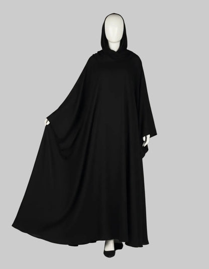 L'abaya noire gracieuse